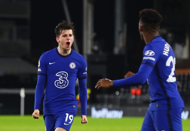 荷兰女国脚罗尔德公开谈论与女友恋情，两人曾因亲密照片受批评