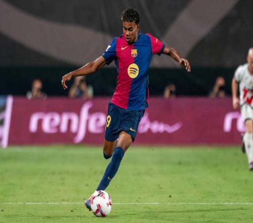 安帅给埃斯特旺批假以考取驾照，并宣布了他通过考试的消息